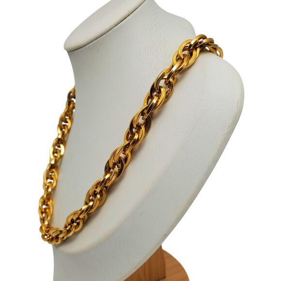 Classic Gold Rope Chain Necklace Chunky Twisted Link Vintage Statement Thick 80s - Picture 2 of 7